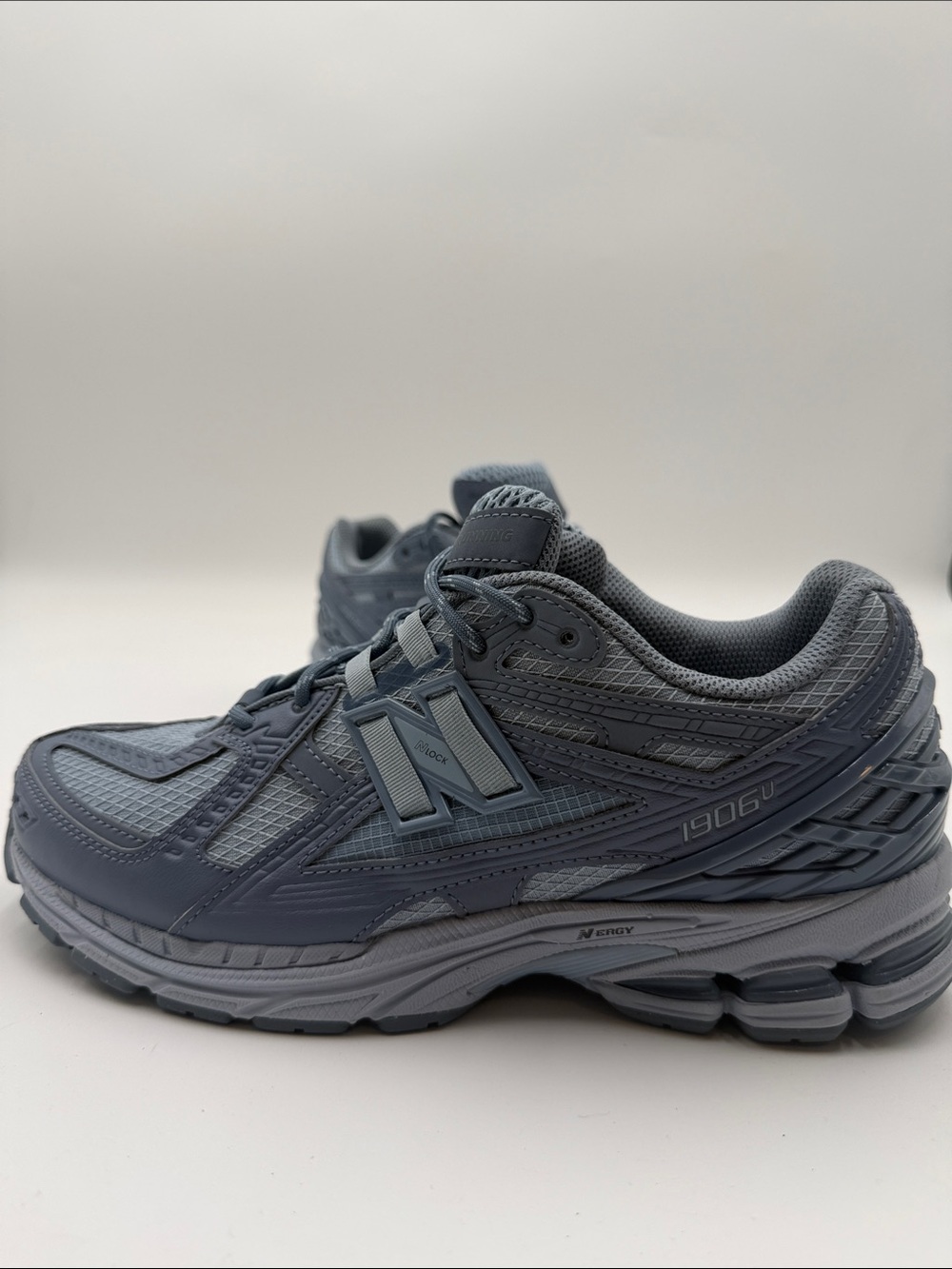 Size 8 Men's New Balance 1906 Utility 1906R Sneakers M1906NL Arctic Grey